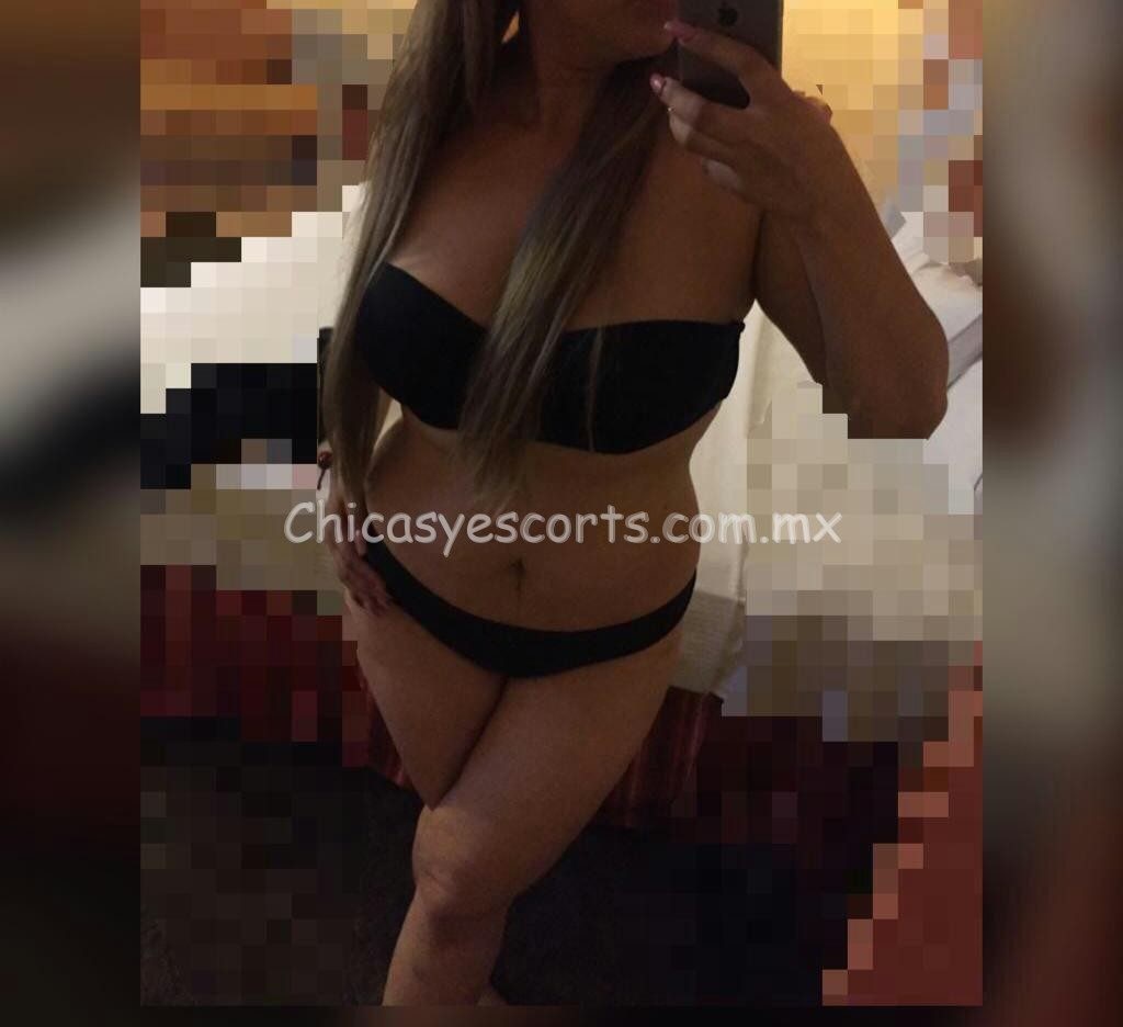 karol escort nalgona y con grandes tetas naturales en Zapopan.